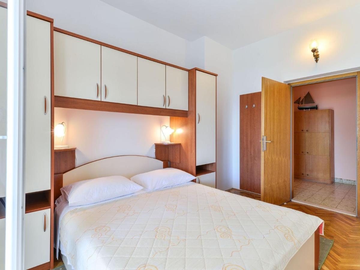 Apartments In House Liveric, In Vir At The Beach Εξωτερικό φωτογραφία