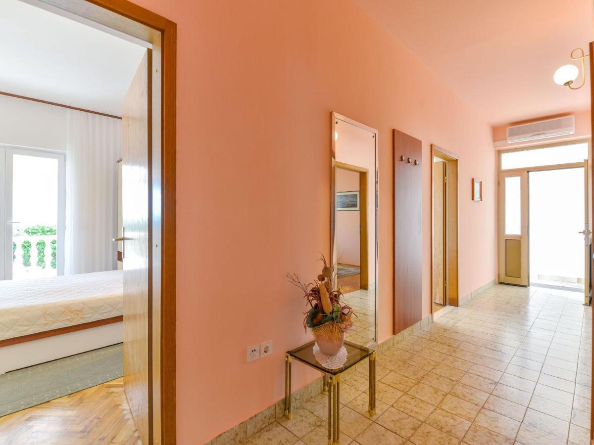 Apartments In House Liveric, In Vir At The Beach Εξωτερικό φωτογραφία